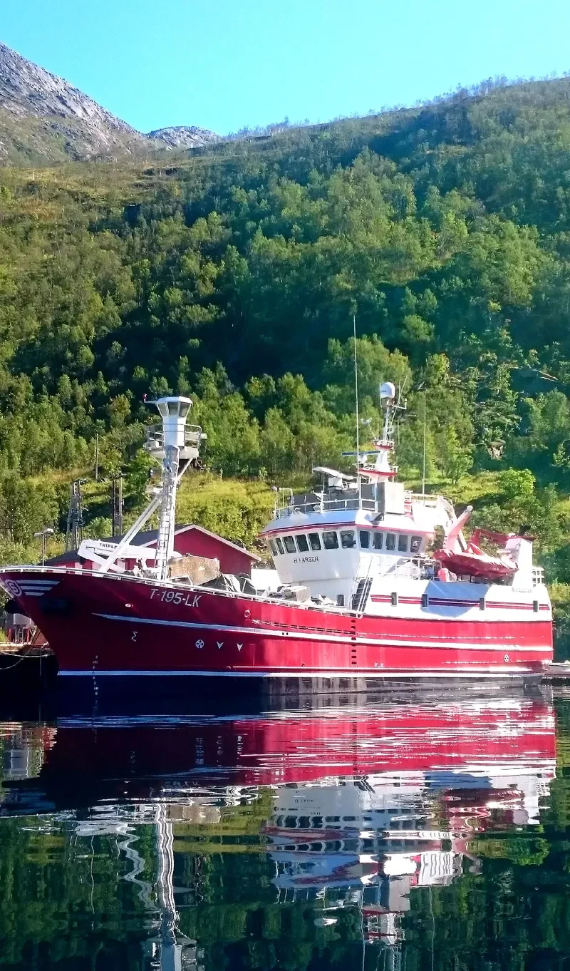 FUGLOEYFJELL Fishing Vessel IMO 7604386 photo 5