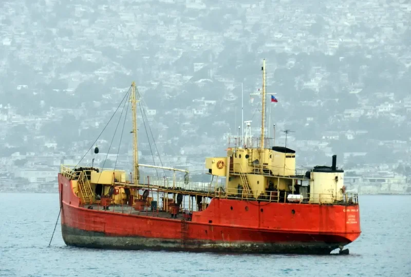 CARL PHILLIP Tanker IMO 7604714 photo 4