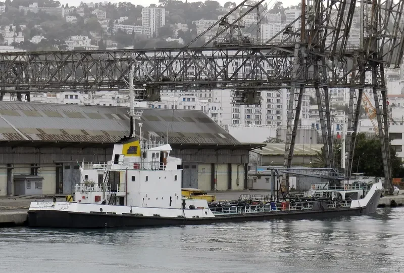 EL KOUACHI Tanker IMO 7606279 photo 2