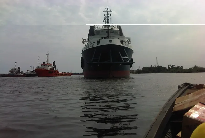 SINGAPORE INSPECTOR Offshore Vessel IMO 7606308 photo 6