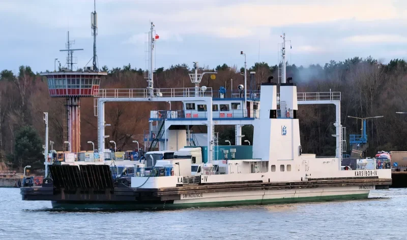 KARSIBOR IV Ro-Ro IMO 7606786 photo 2