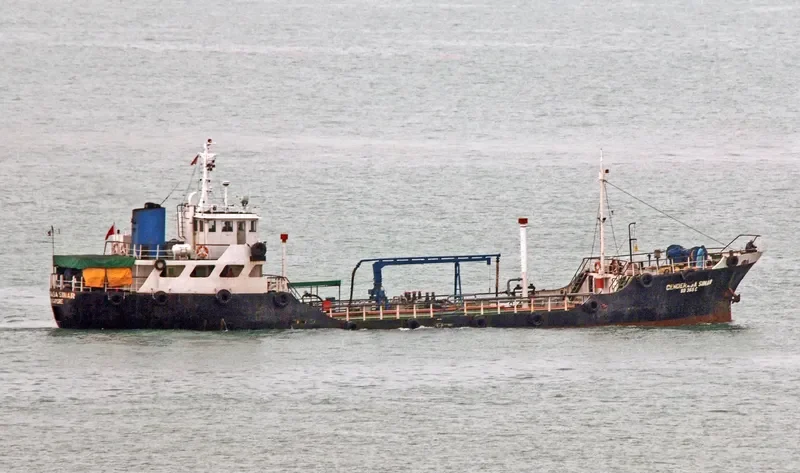P.SUDSAKORN 1 Tanker IMO 7608045 photo 2