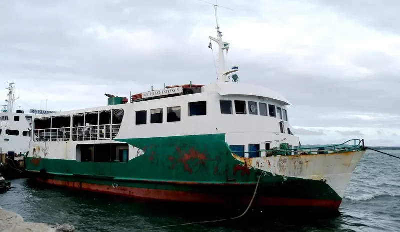 ISLAND EXPRESS V Passenger Ship IMO 7608227 photo 3
