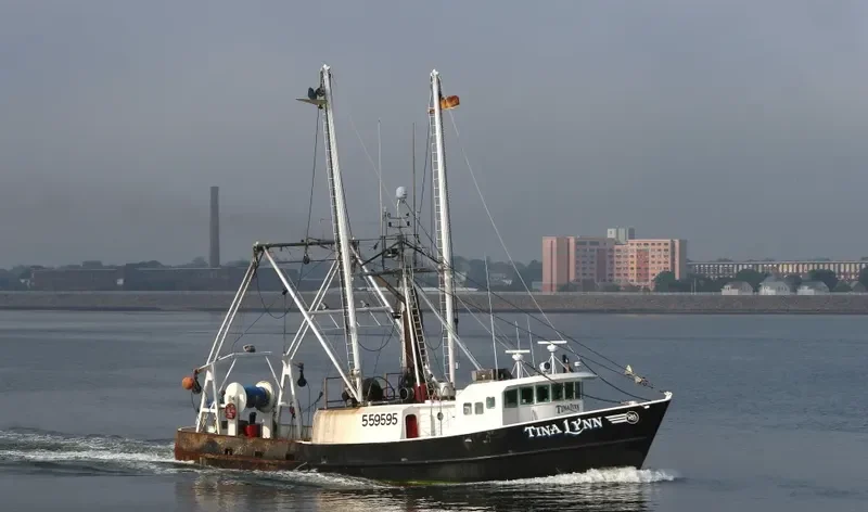TINA LYNN Fishing Vessel IMO 7612010 photo 3