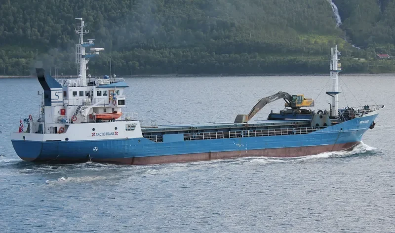 ARCTICTRANS Bulk Carrier IMO 7612228 photo 8