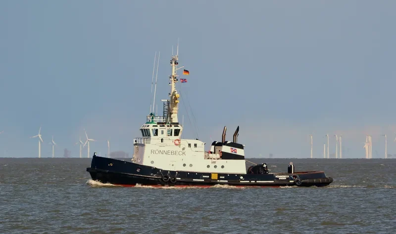 VB ROENNEBECK Tug Boat IMO 7612620