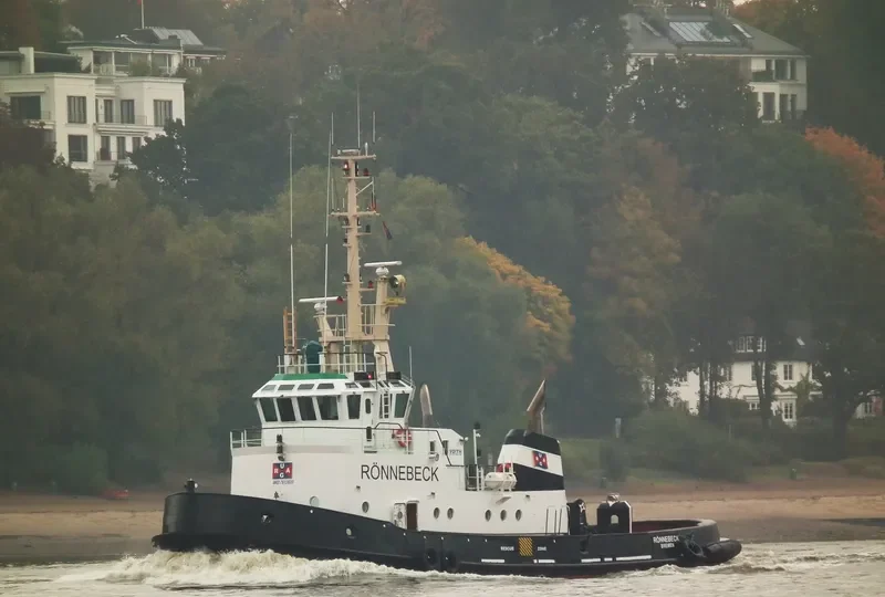 VB ROENNEBECK Tug Boat IMO 7612620 photo 9