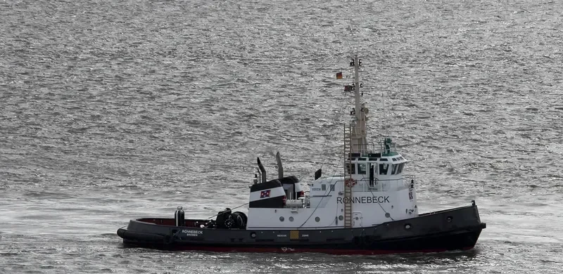 VB ROENNEBECK Tug Boat IMO 7612620 photo 10