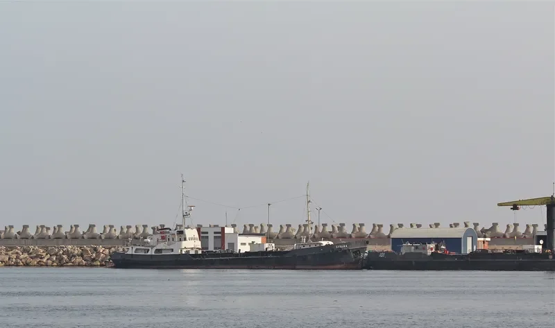 CANARA General Cargo IMO 7614185 photo 2