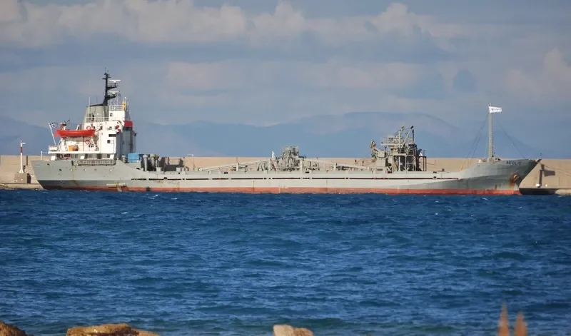 AEOLIS Cement Carrier IMO 7614525 photo 2