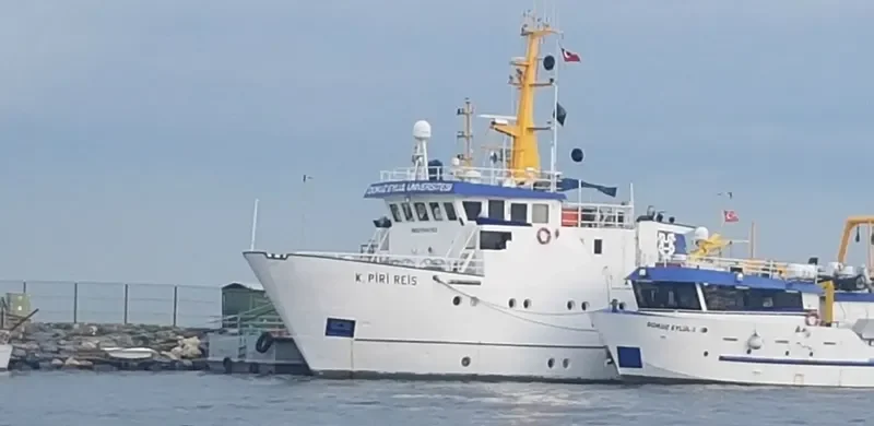 K.PIRI REIS Research Vessel IMO 7614783 photo 3