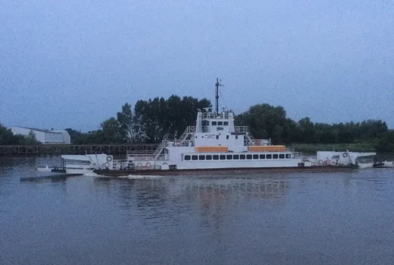 ANNE DE BRETAGNE Passenger Ship IMO 7614953 photo 2