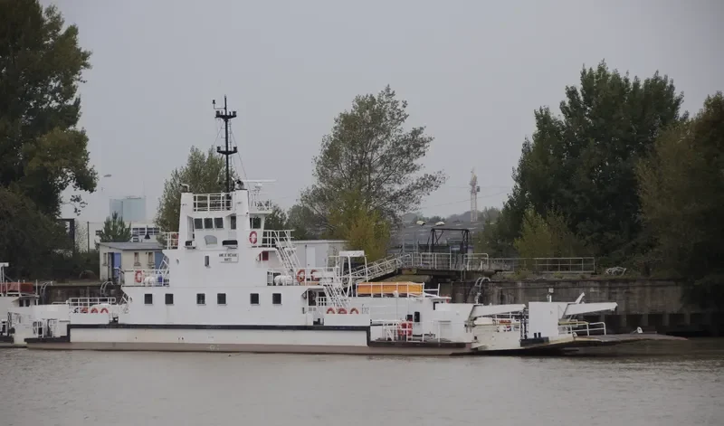 ANNE DE BRETAGNE Passenger Ship IMO 7614953 photo 4