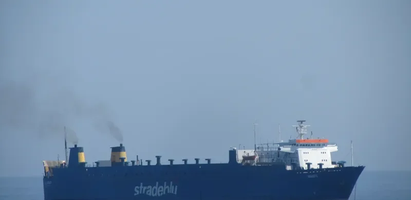 GIGANTE Ro-Ro Vessel IMO 7617735 photo 3