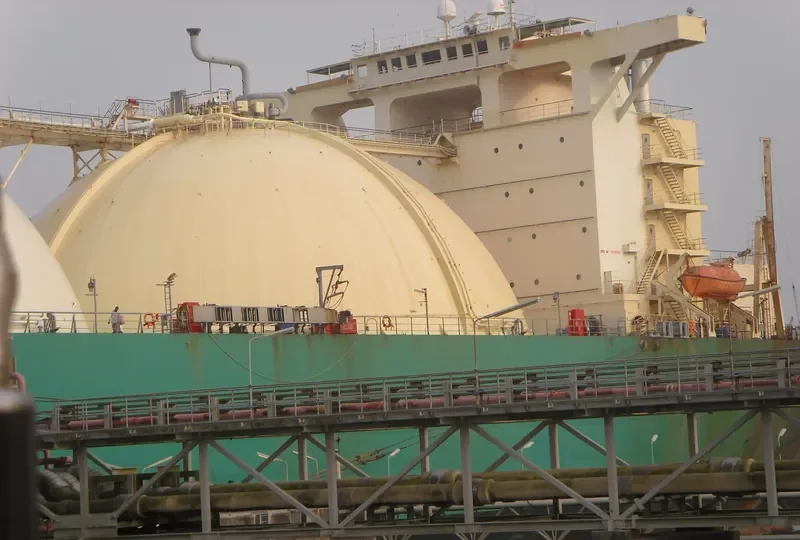 SOUTH ENERGY LNG Carrier IMO 7619587 photo 10