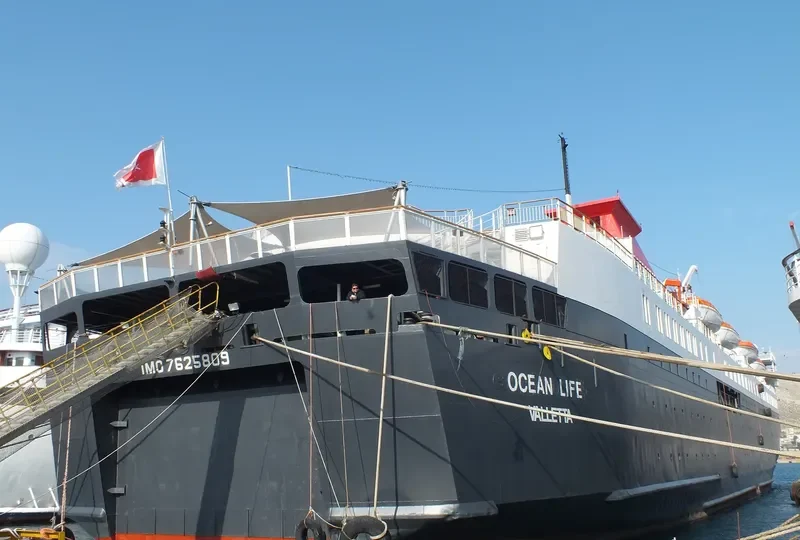 OCEAN LIFE Passenger Ship IMO 7625809 photo 9