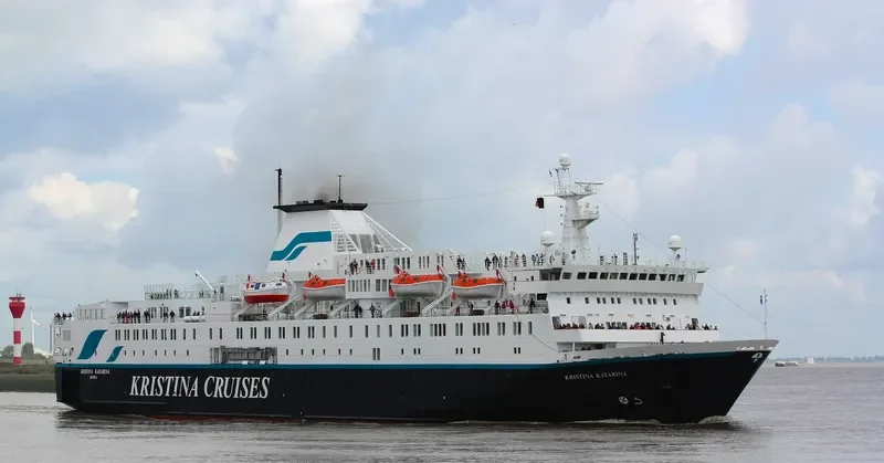 OCEAN ENDEAVOUR Passenger Ship IMO 7625811