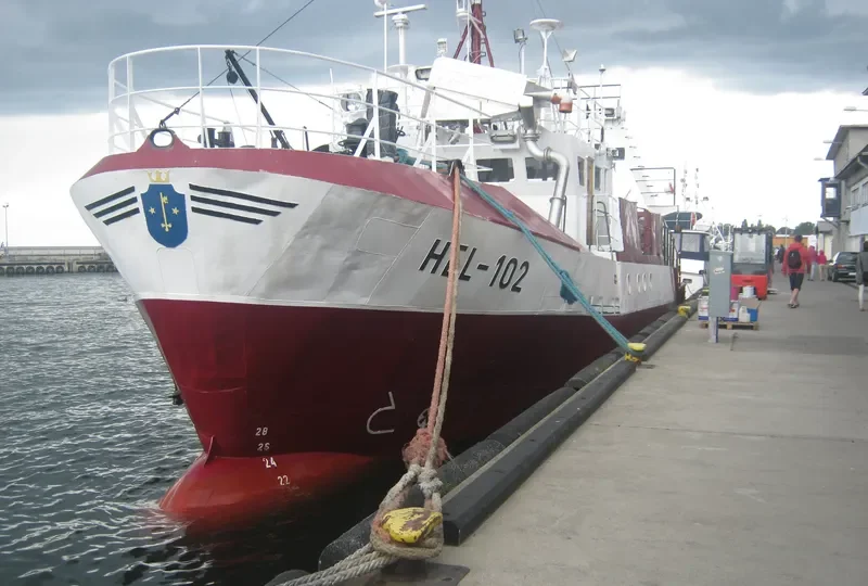 HEL 102 Fishing Vessel IMO 7625847 photo 4
