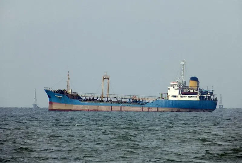 OVIN SAMUDERA Tanker IMO 7626621 photo 3