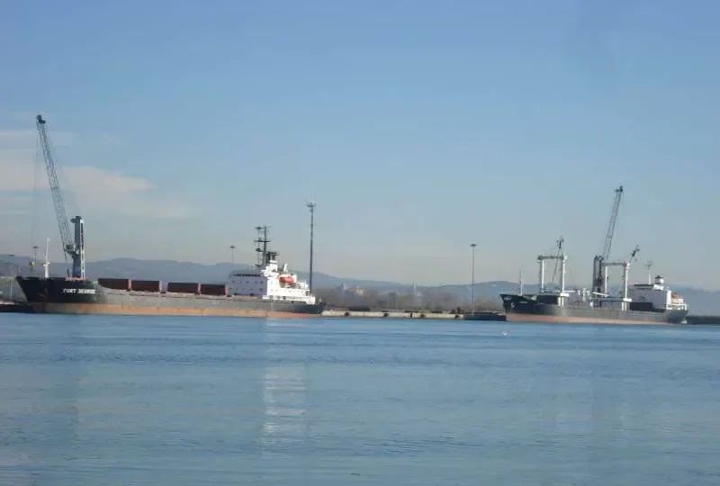 FORT GEORGE Bulk Carrier IMO 7630139 photo 6