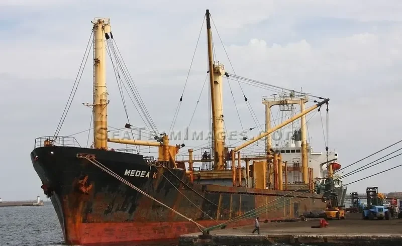 MED Bulk Carrier IMO 7632553 photo 10