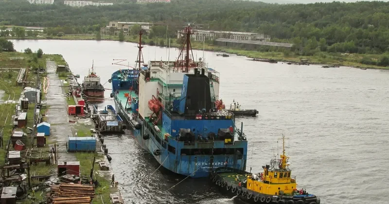 XIN HAI Tanker IMO 7636638 photo 2