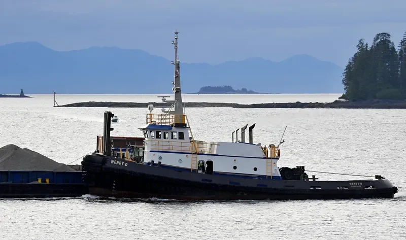 WENDY O Tug Boat IMO 7638466 photo 2