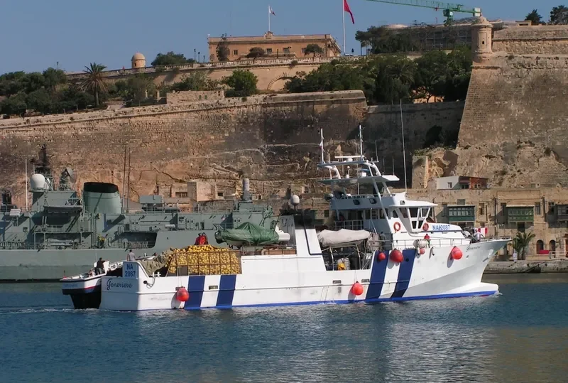 GENEVIEVE Fishing Vessel IMO 7640225 photo 3