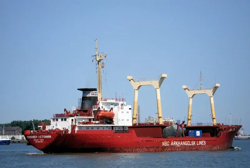 PIONER ESTONII General Cargo Vessel IMO 7640720 photo 9