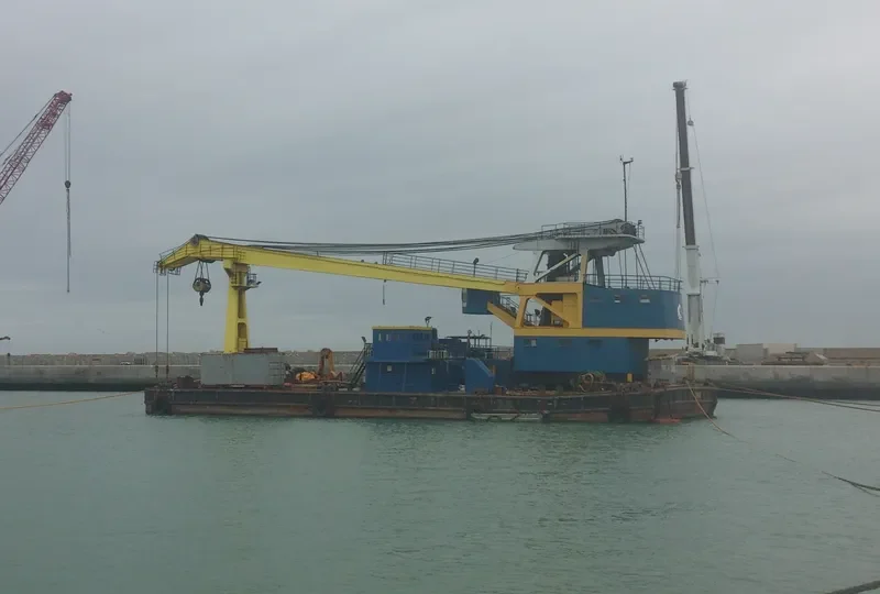 ZIMBRUL Crane Vessel IMO 7641968