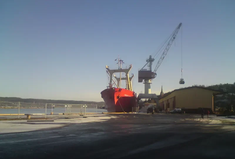 PIONEER WIN General Cargo Vessel IMO 7644013 photo 4