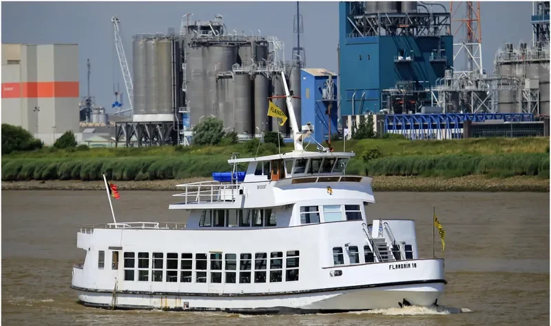 KROONLAND Passenger Ship IMO 7646023 photo 4