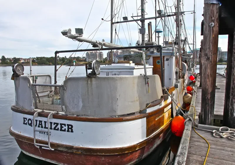 EQUALIZER Fishing Vessel IMO 7647338 photo 2