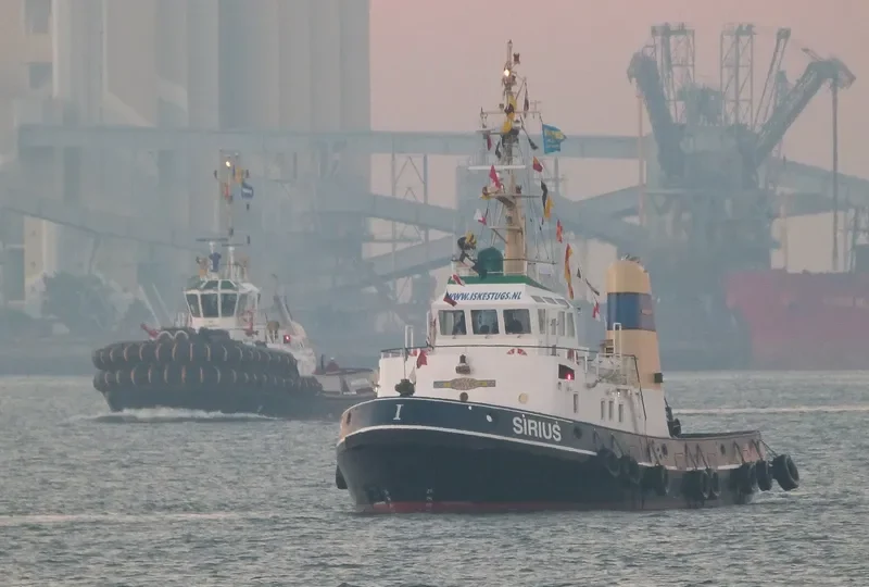 SIRIOS Tug Boat IMO 7700180 photo 6
