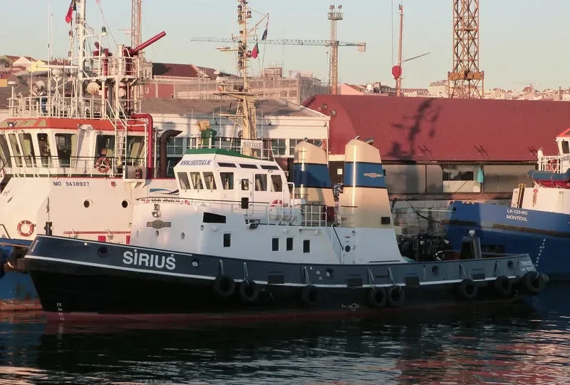 SIRIOS Tug Boat IMO 7700180 photo 9