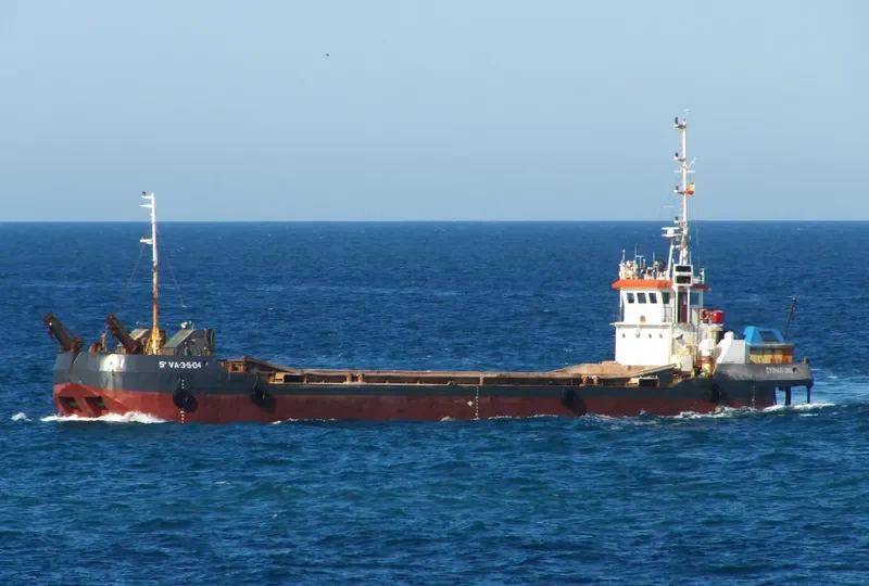CYOMAR UNO General Cargo IMO 7702695 photo 6