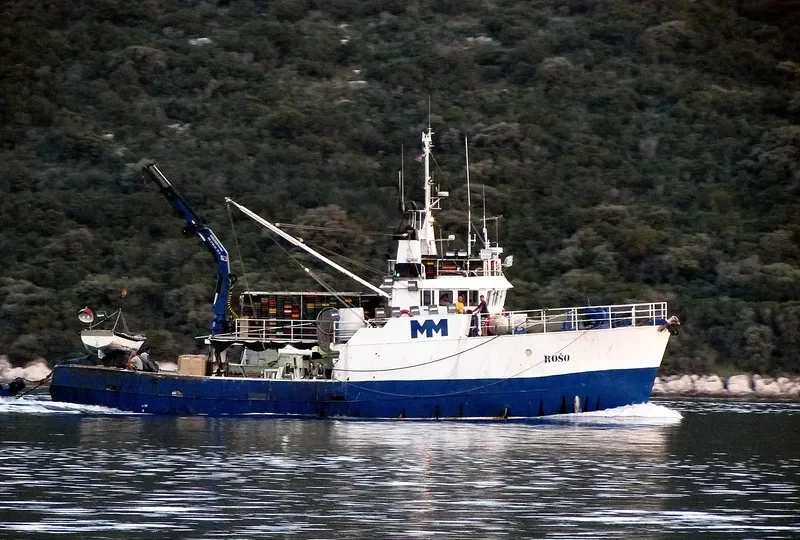 ROSO Fishing Vessel IMO 7703077 photo 3