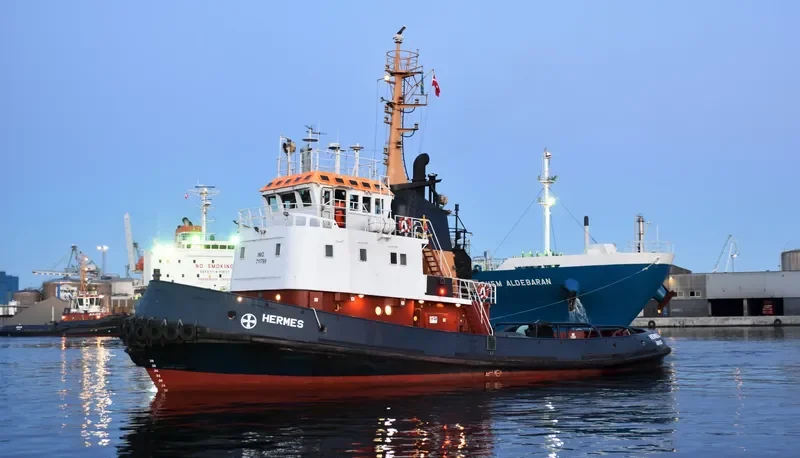 HERMES Tug Boat IMO 7711799 photo 5