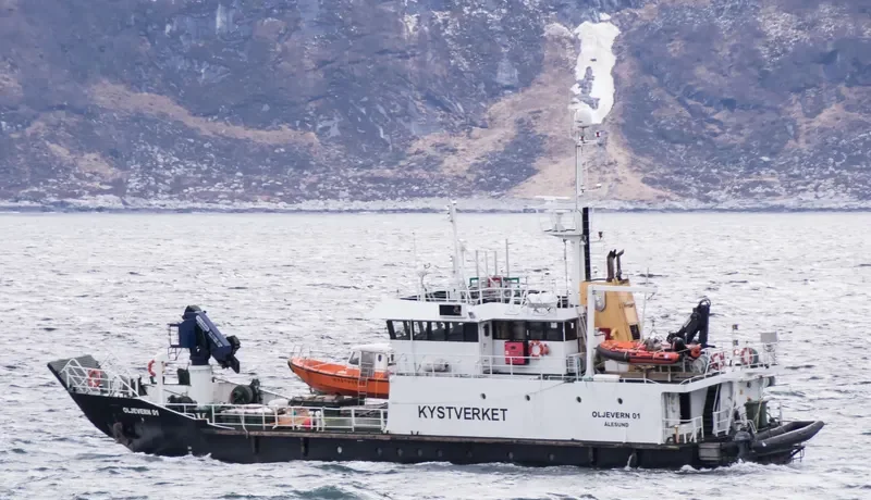 NITROX Pollution Control Vessel IMO 7712949 photo 3
