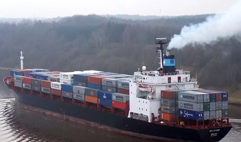 MSC LEADER Container Ship IMO 7714325 photo 3