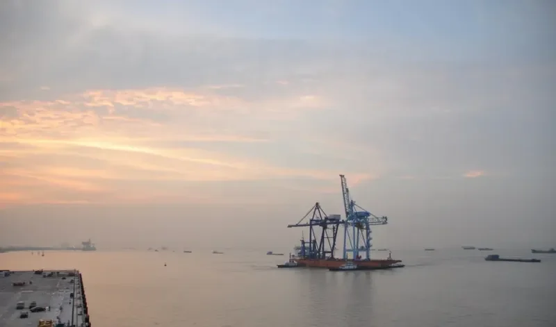 SKY OCEANUS Heavy Lift Vessel IMO 7716476 photo 6
