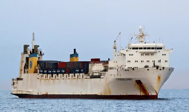 TYRUSLAND Ro-Ro IMO 7718503 photo 5
