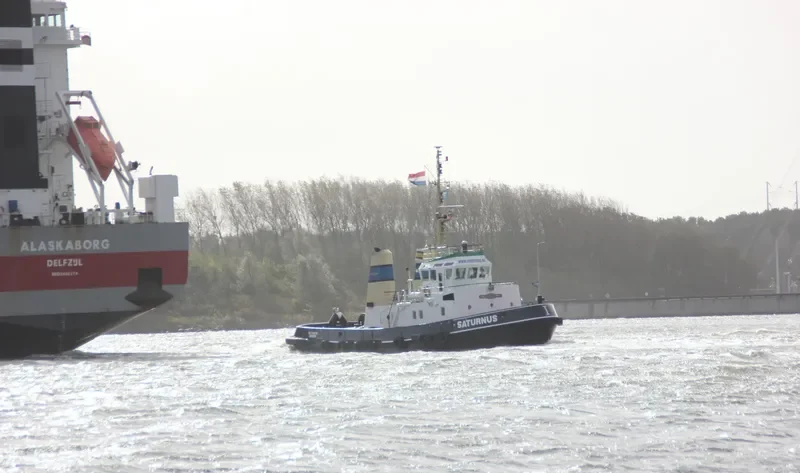 SATURNUS Tug Boat IMO 7719052 photo 3
