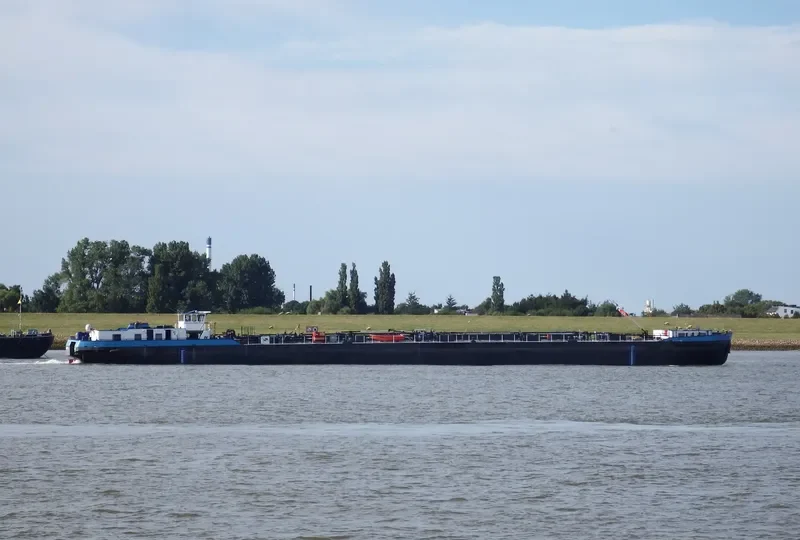 MARIA DEYMANN Tanker IMO 7719715 photo 9
