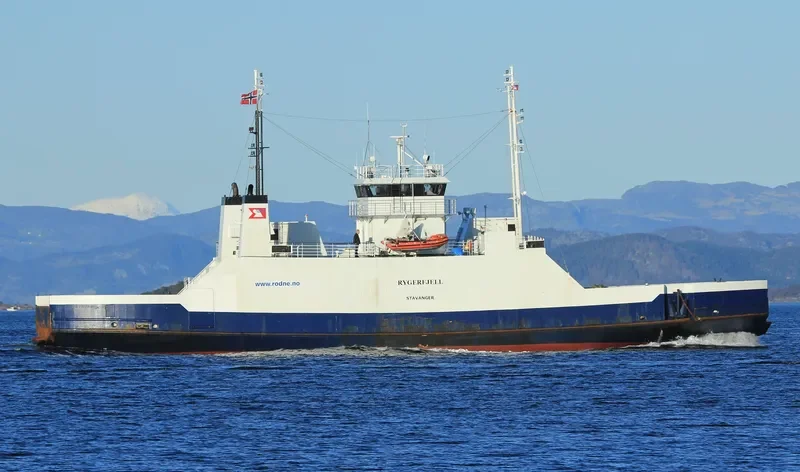 RYGERFJELL Ro-Ro Vessel IMO 7721134 photo 3