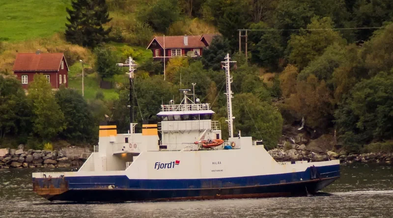 RYGERFJELL Ro-Ro Vessel IMO 7721134 photo 5