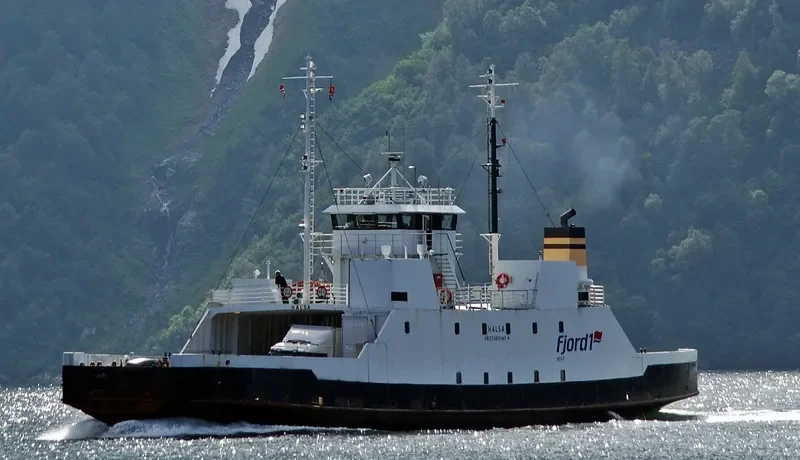 RYGERFJELL Ro-Ro Vessel IMO 7721134 photo 7