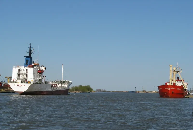 VINDEMIA Tanker IMO 7723950 photo 4