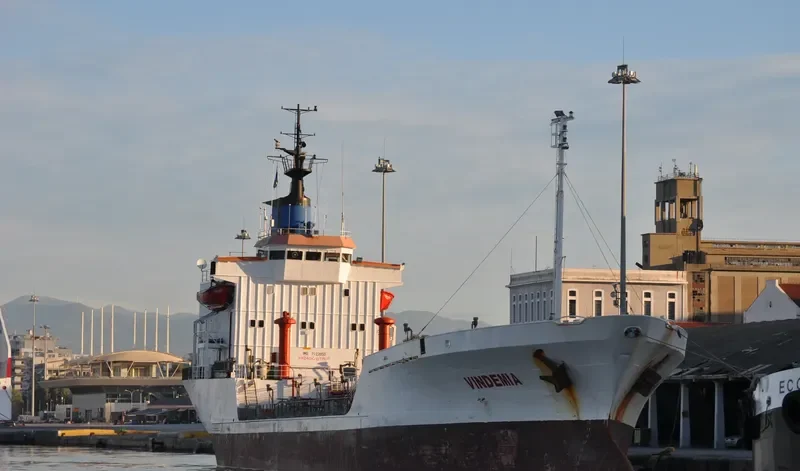 VINDEMIA Tanker IMO 7723950 photo 9
