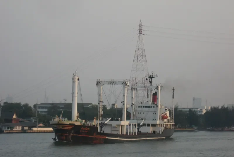 BILLION General Cargo Vessel IMO 7725192 photo 2
